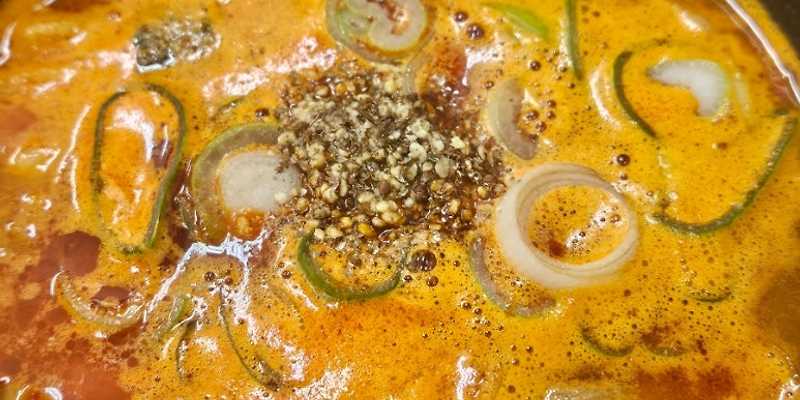 희야찌고민이삶고순대국 수제만두