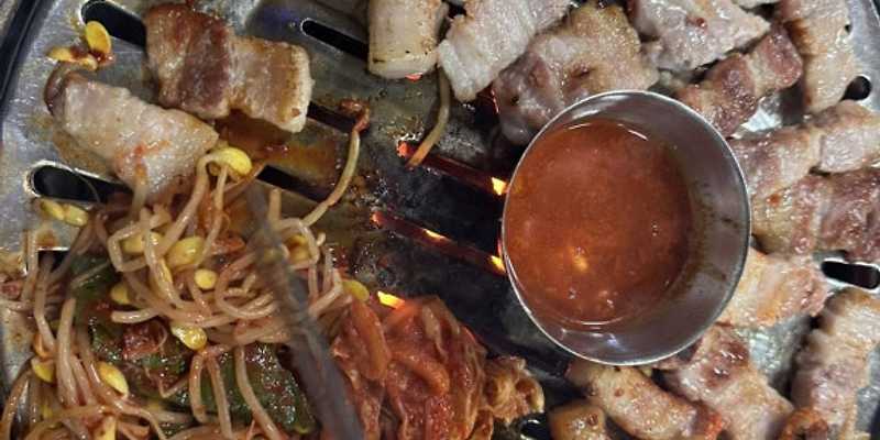 자갈마당불타는연탄구이