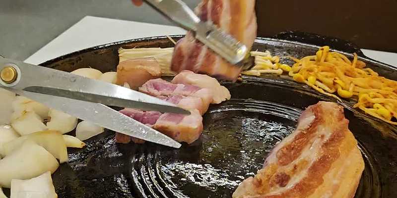 상구네솥뚜껑삼겹살 화양점